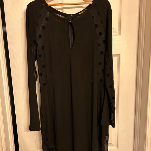 Women’s black dress - Picture 1 of 5